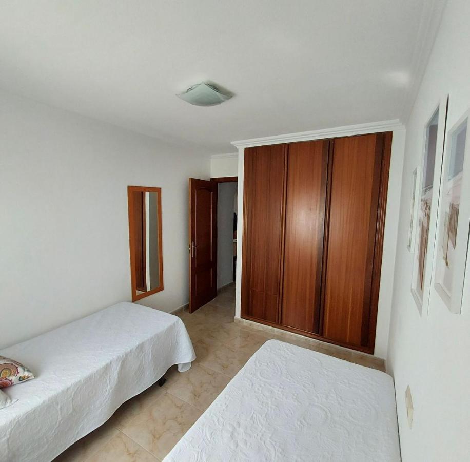 La Ola Apartment. Enjoy El Medano. 2 Bedrooms Екстериор снимка